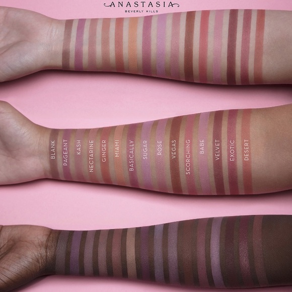 Pool Party Trio Blush with Box 💗 - Picture 2 of 12